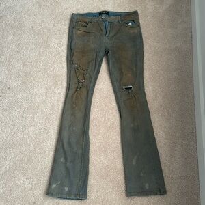Serenede flair jeans. NEW